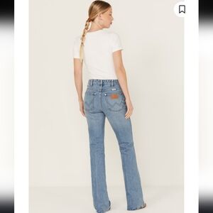 Wrangler Women's Westward High Rise Bootcut 626 Jeans 33 x 34